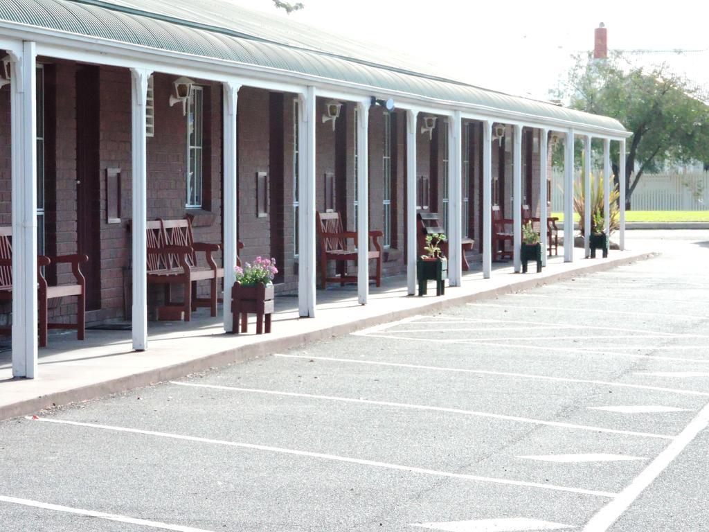 Bairnsdale Tanjil Motor Inn Buitenkant foto