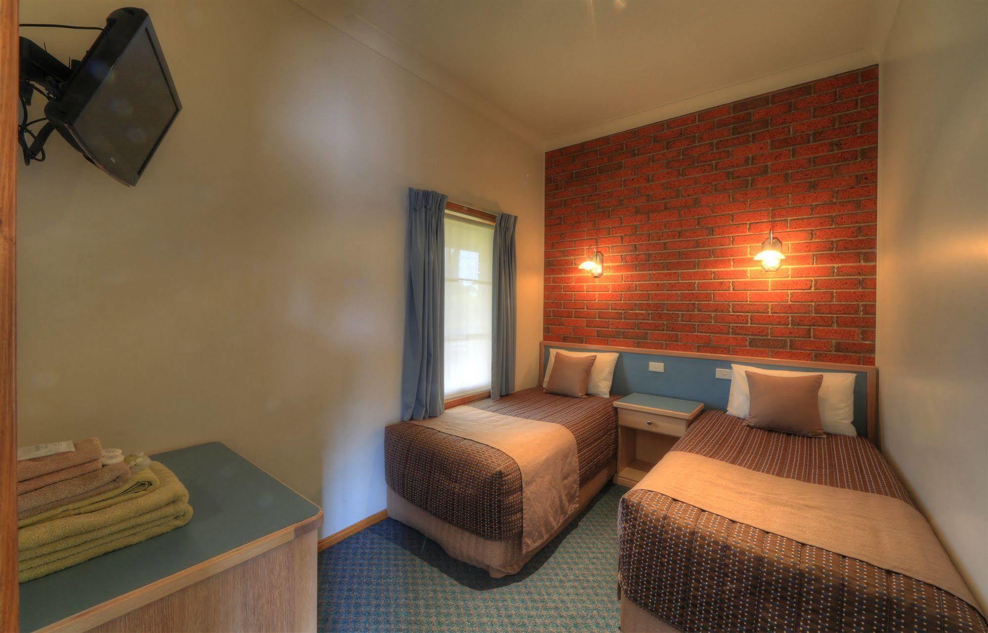 Bairnsdale Tanjil Motor Inn Buitenkant foto